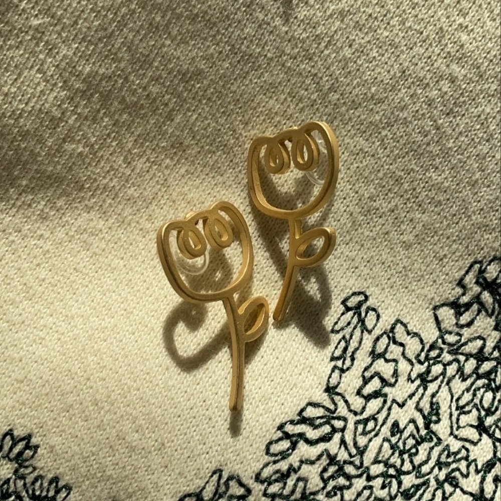 Clip-On Rosebud Stud Earrings